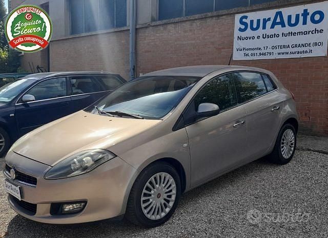 Usata Fiat Bravo Active 105 CV (77 kW) 2012 Grigio Utilitaria
