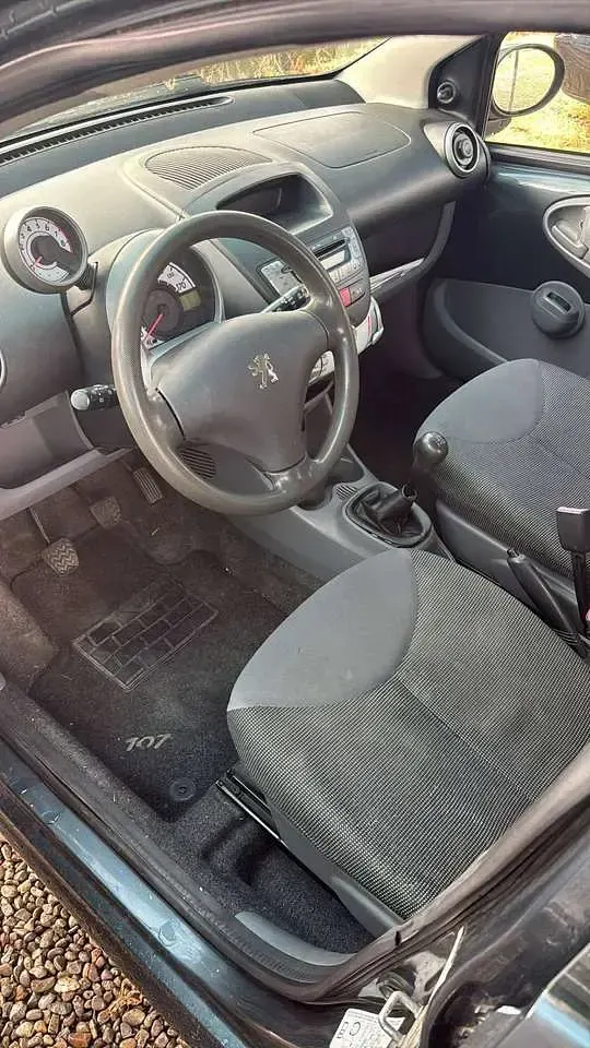 Usata Peugeot 107 68 CV (50 kW) 2007 Nero Utilitaria