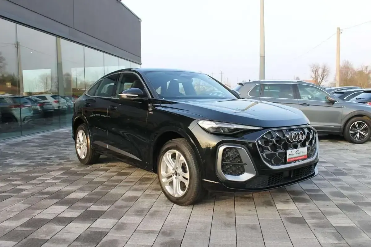 Nuova Audi Q5 S-Line 204 CV (150 kW) 2025 Nero SUV