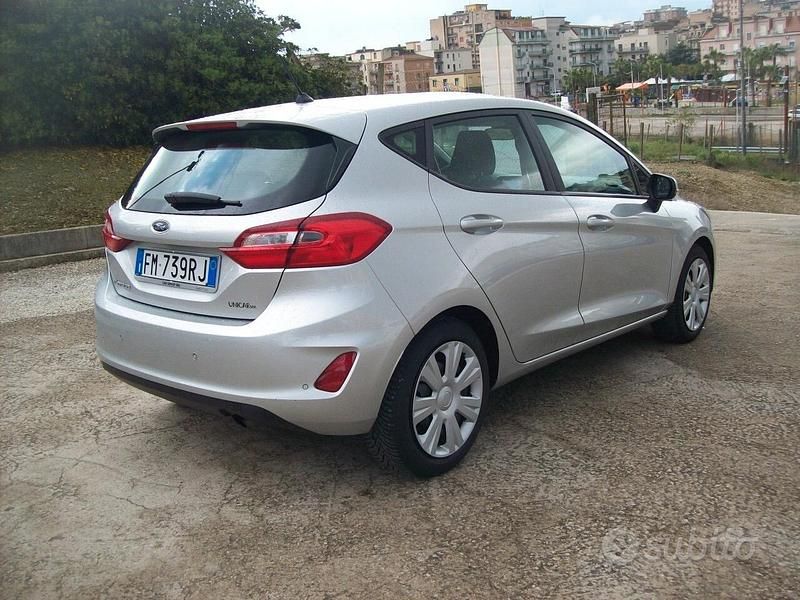 Usata Ford Fiesta Vignale 85 CV (62 kW) 2018 Grigio Utilitaria