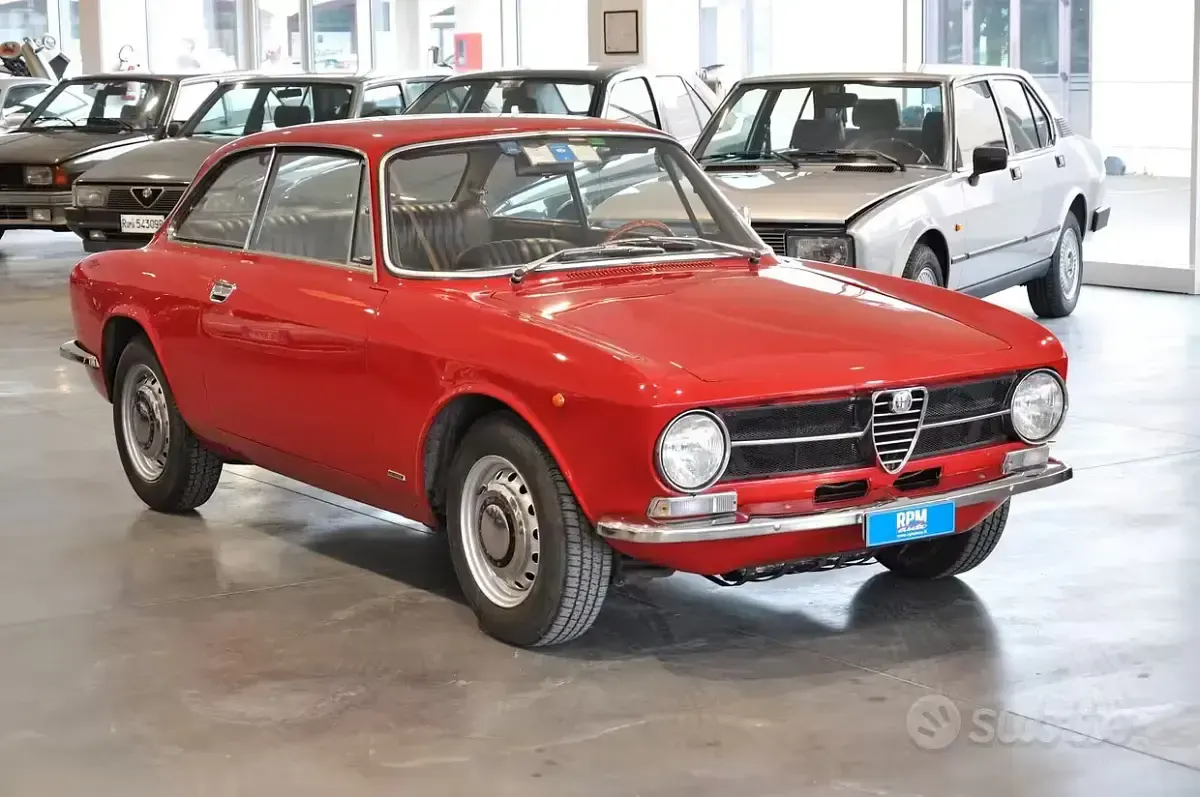 Usata Alfa Romeo GT Junior 88 CV (64 kW) 1970 Rosso Coupé