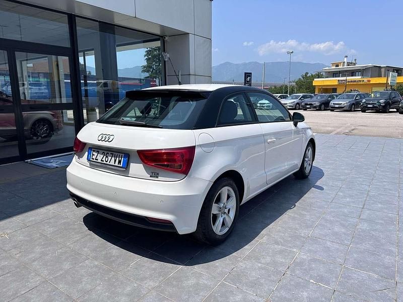 Usata Audi A1 Design 90 CV (66 kW) 2015 Bianco Utilitaria
