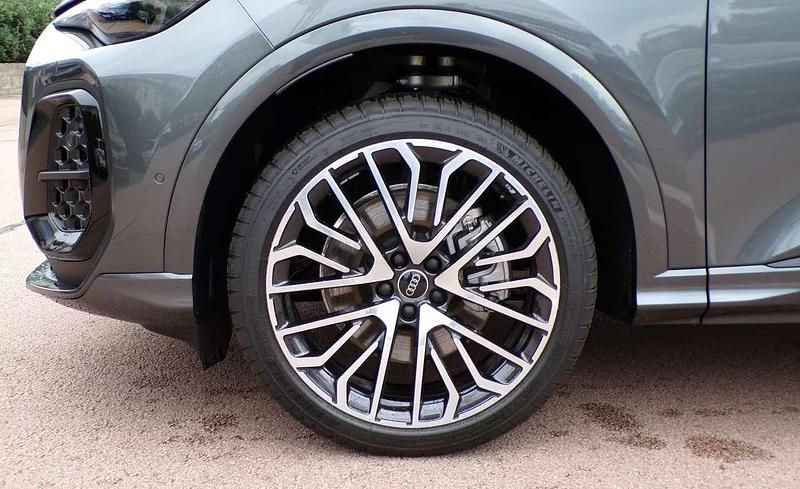 Usata Audi Q5 S-Line 204 CV (150 kW) 2025 Grigio SUV