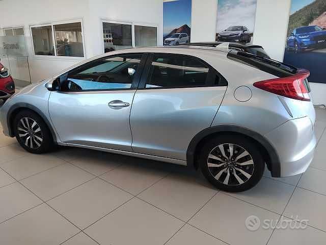 Usata Honda Civic Comfort 120 CV (88 kW) 2014 Marrone Berlina