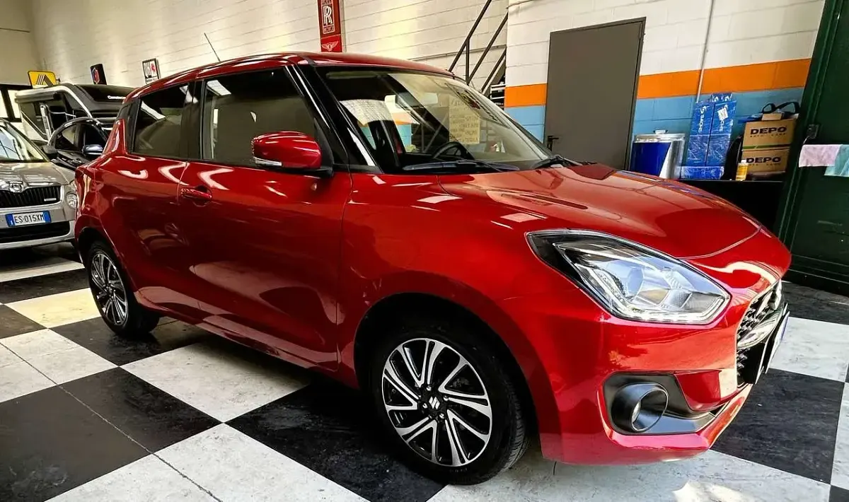 Usata Suzuki Ignis 83 CV (61 kW) 2021 Rosso cordoba SUV