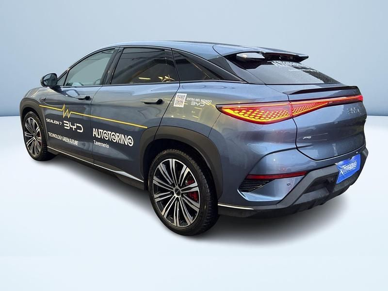 Usata BYD Sealion 7 389 kW (530 CV) 2024 Grigio scuro metallizzato SUV