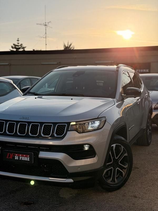 Usata Jeep Compass 179 CV (131 kW) 2021 Grigio SUV