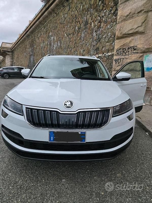 Bianco Usata 2021 Skoda Karoq SUV | 18.200 € (Super prezzo) - Immagine 1/4