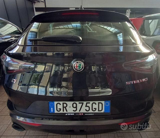 Usata Alfa Romeo Stelvio Ti 210 CV (154 kW) 2023 Nero SUV
