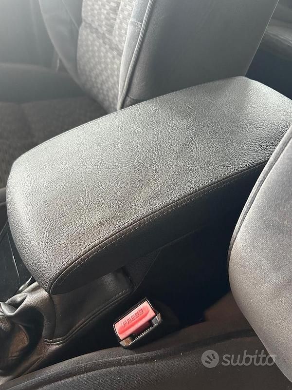 Usata Peugeot 407 140 CV (102 kW) 2009 Grigio Station wagon