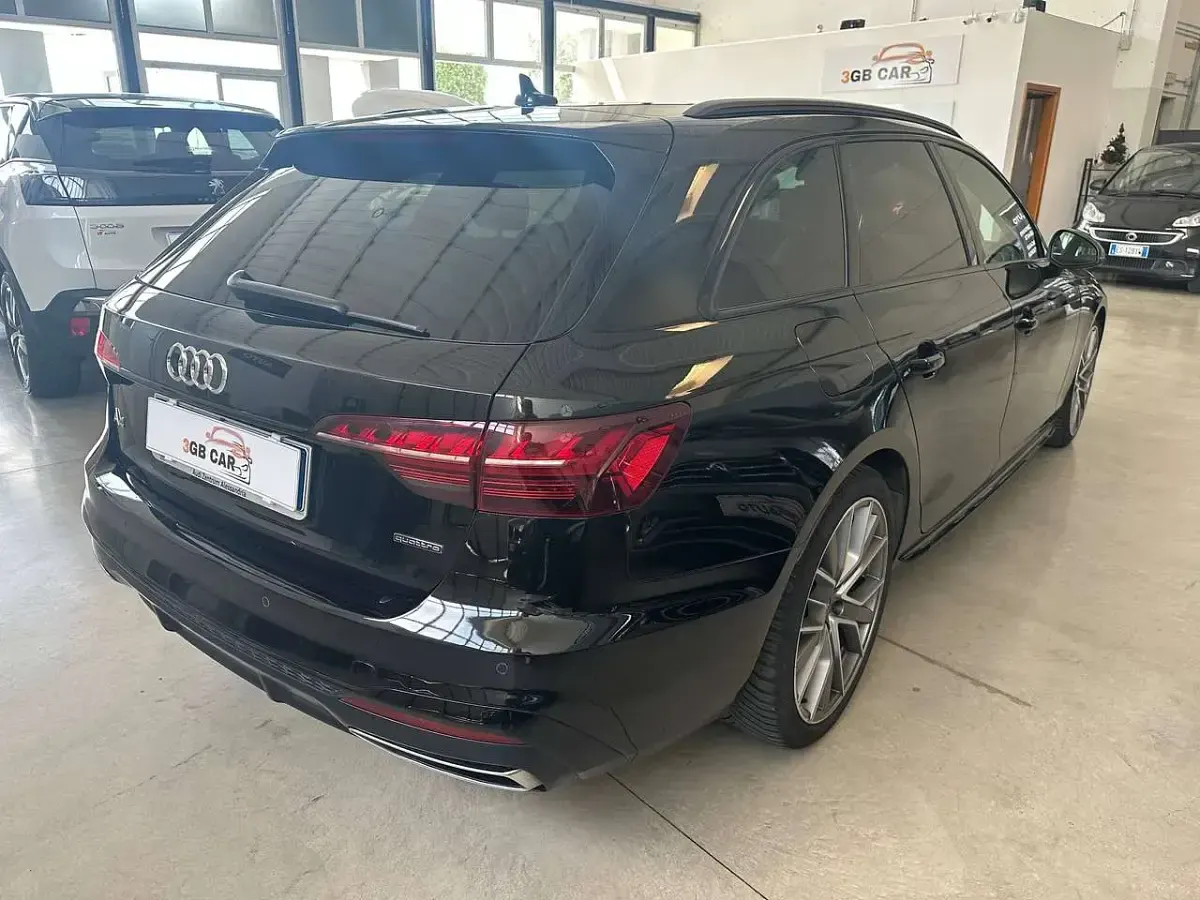 Usata Audi A4 S-Line 204 CV (150 kW) 2022 Nero Station wagon