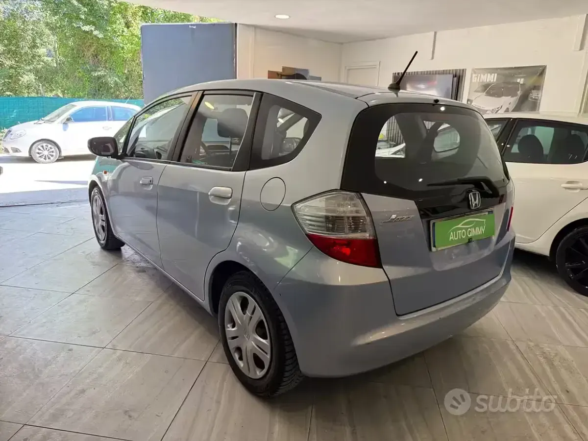 Usata Honda Jazz 90 CV (66 kW) 2009 Blu Utilitaria