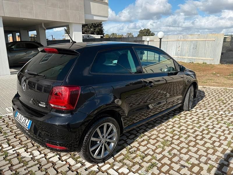 Usata VW Polo 90 CV (66 kW) 2015 Nero Berlina