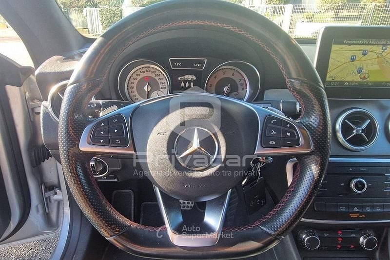 Usata Mercedes CLA180 122 CV (89 kW) 2015 Grigio Berlina