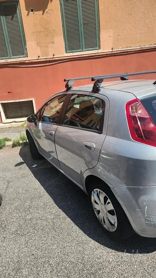 Usata Fiat Grande Punto 65 CV (47 kW) 2009 Grigio Utilitaria