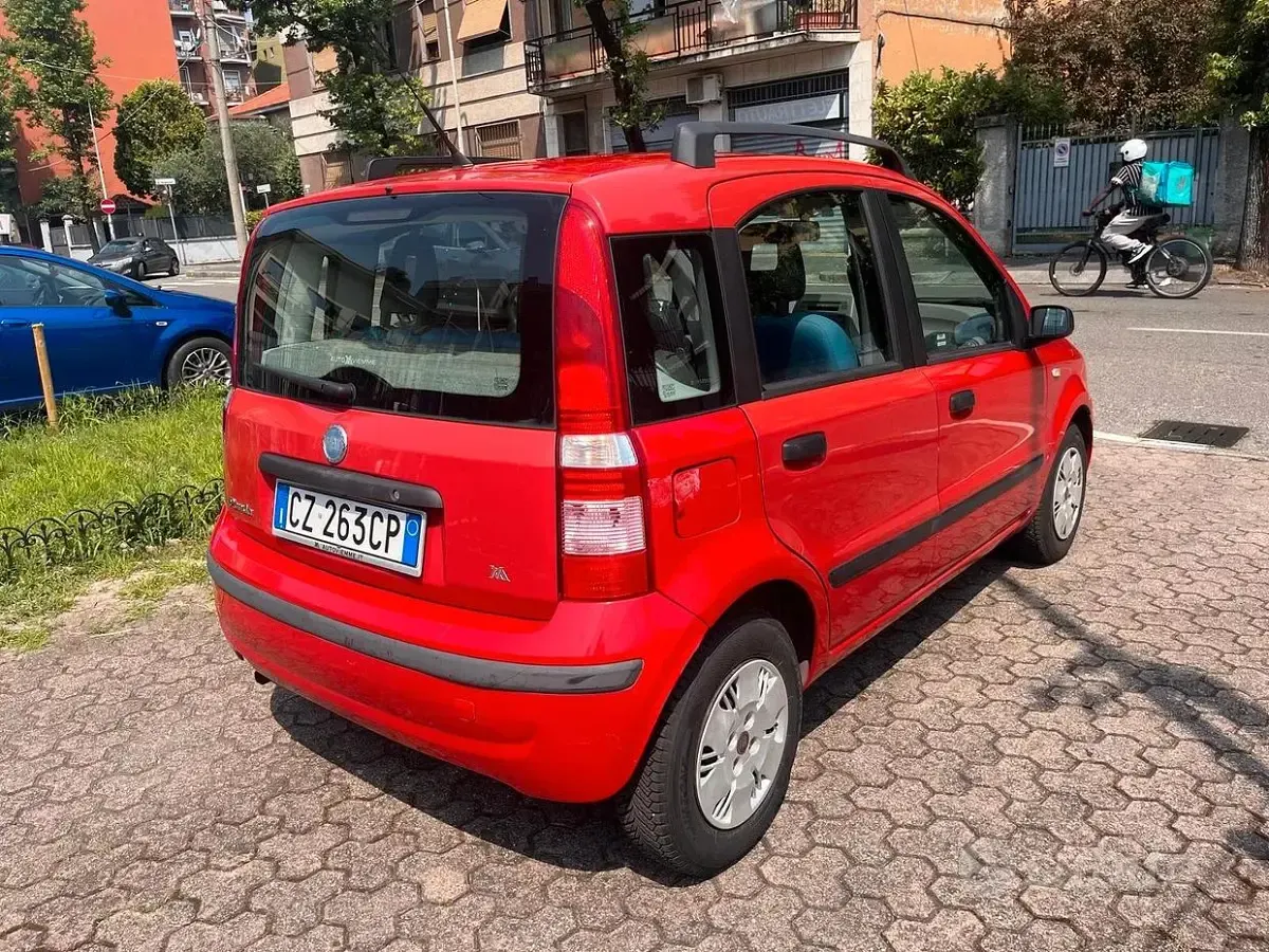 Usata Fiat Panda Dynamic 60 CV (44 kW) 2005 Rosso Utilitaria