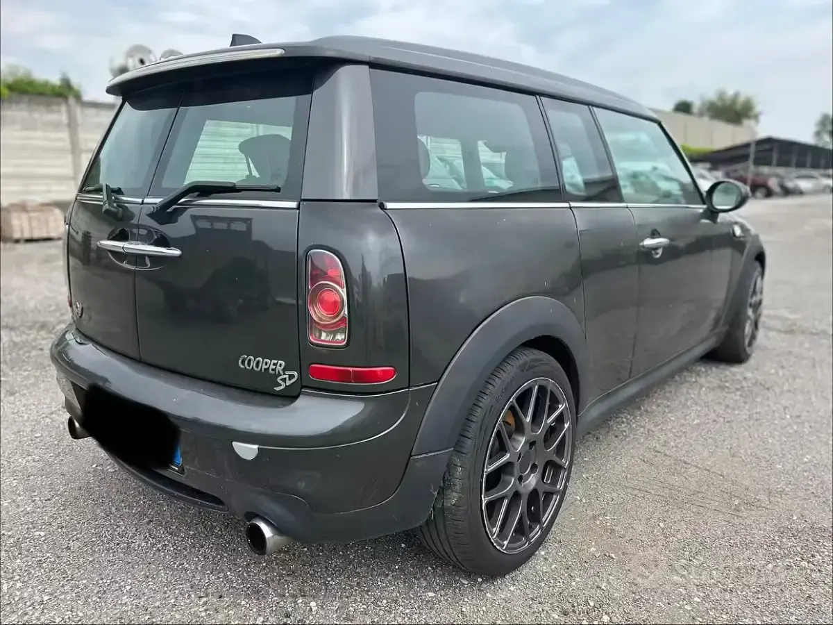 Usata Mini Cooper SD Clubman 143 CV (105 kW) 2011 Nero Station wagon