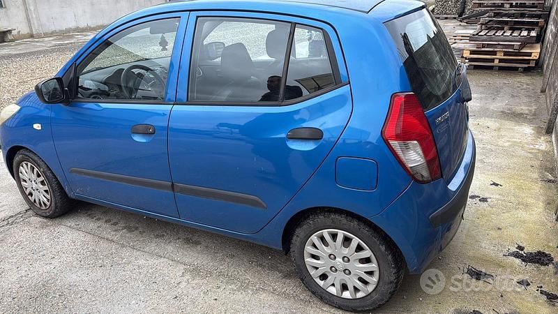 Usata Hyundai i10 2009 Blu Utilitaria