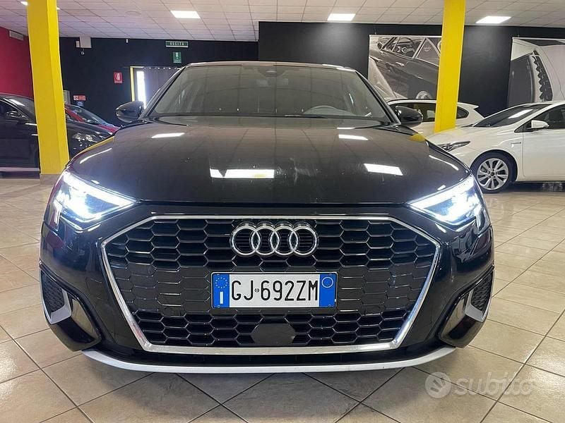 Usata Audi A3 Ambiente 150 CV (110 kW) 2022 Nero Berlina
