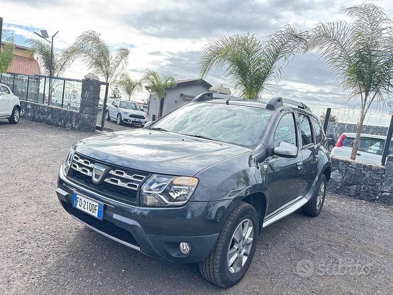 Blu Usata 2016 Dacia Duster Urban Explorer SUV | 8590 € (Buon prezzo) - Immagine 1/4