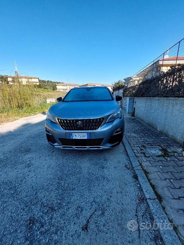 Usata Peugeot 3008 2018 Grigio SUV