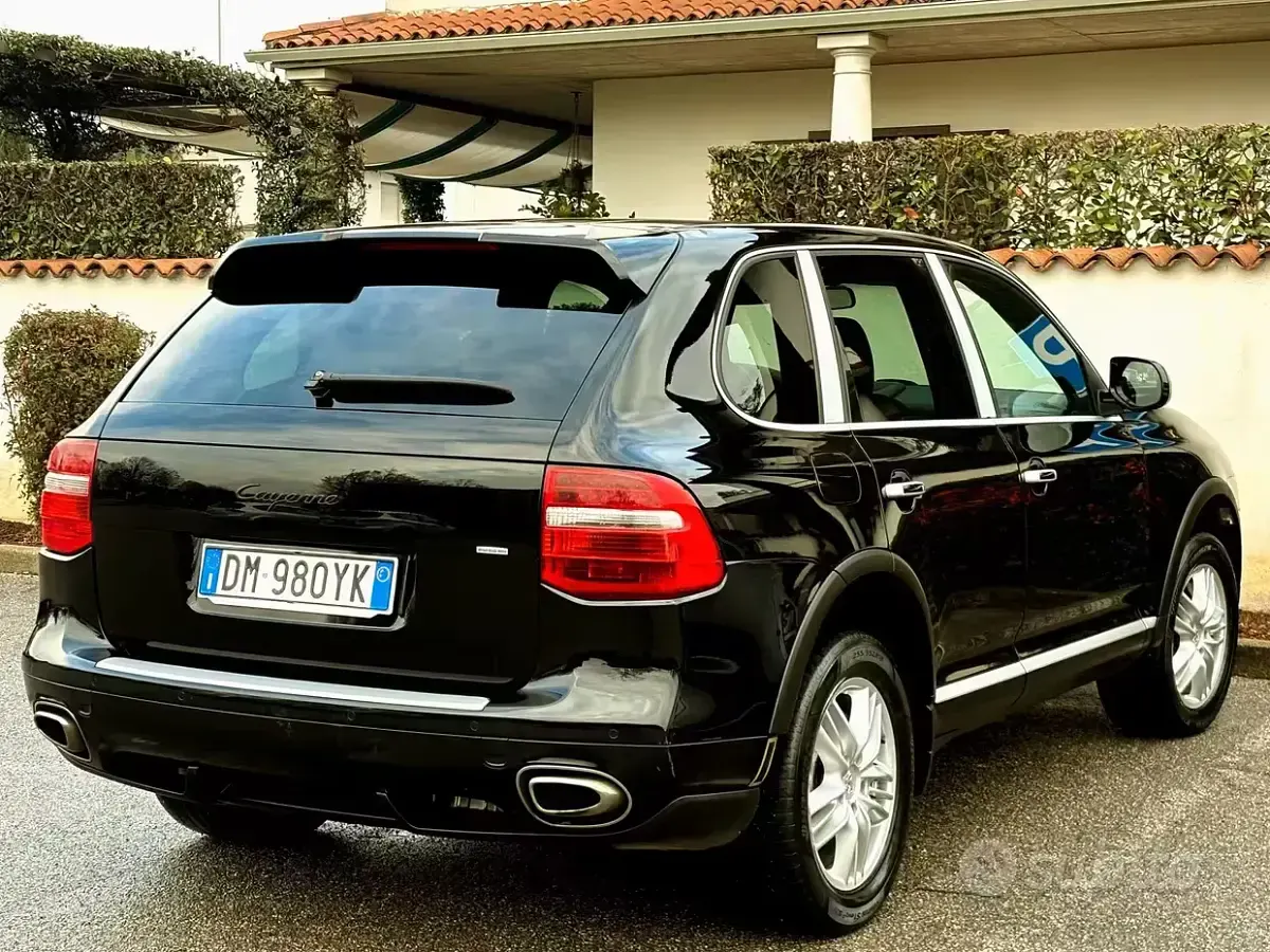 Usata Porsche Cayenne 290 CV (213 kW) 2008 Nero SUV