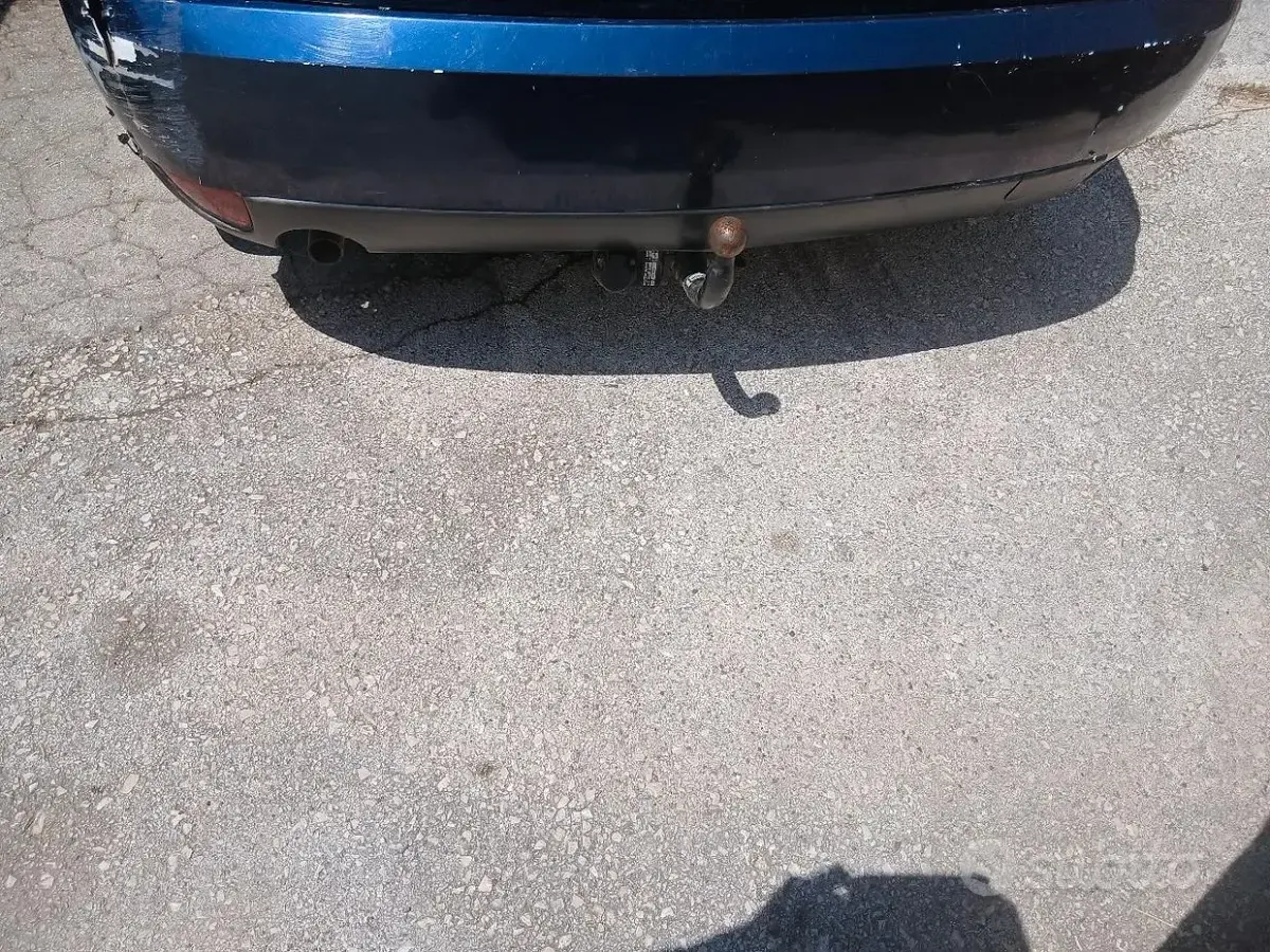 Usata Ford Focus 100 CV (73 kW) 2000 Blu Berlina