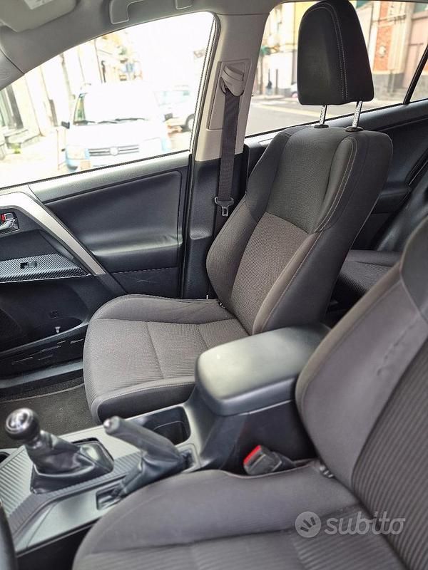 Usado Toyota RAV4 124 CV (91 kW) 2014 Blanco SUV