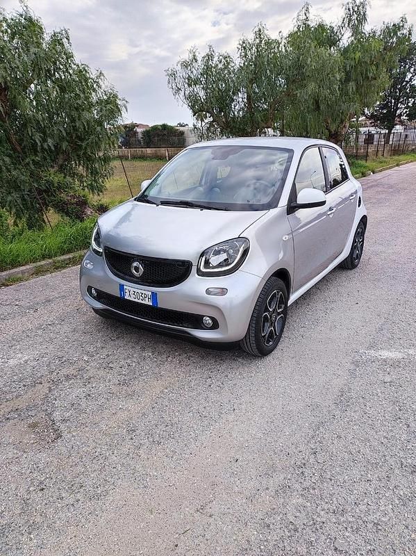 Usata Smart ForFour Prime 2019 Grigio Utilitaria