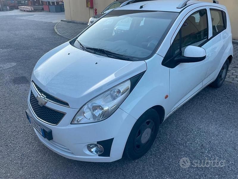 Bianco Usata 2011 Chevrolet Spark LS Due volumi | 3800 € (Buon prezzo) - Immagine 1/1