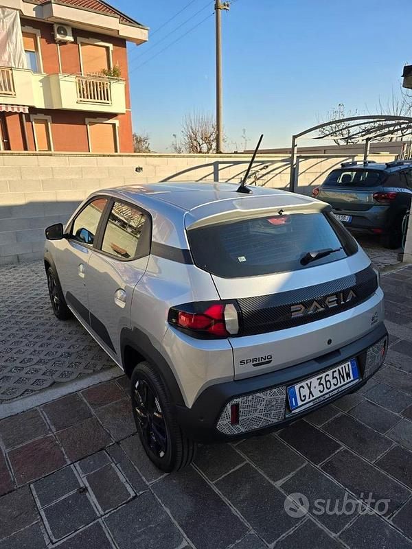 Usata Dacia Spring 47 kW (65 CV) 2024 Grigio Utilitaria