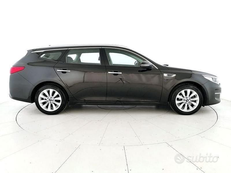 Usata Kia Optima 141 CV (103 kW) 2017 Nero Station wagon