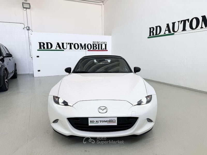 Usata Mazda MX5 Exceed 131 CV (96 kW) 2016 Bianco pastello lucido Cabrio