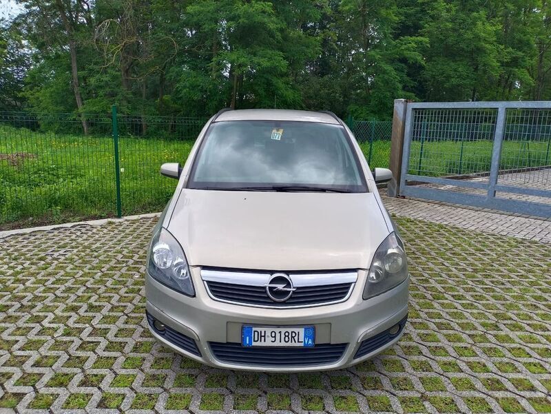 Usato 2007 Opel Zafira 1.6 CNG_Hybrid 94 CV (3.000 €)