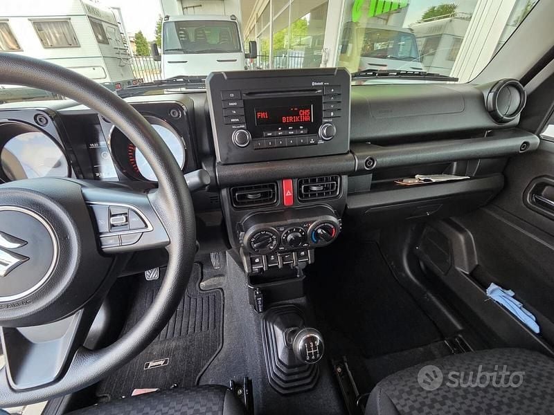 Second-hand Suzuki Jimny 102 CP (75 kW) 2023 Verde SUV