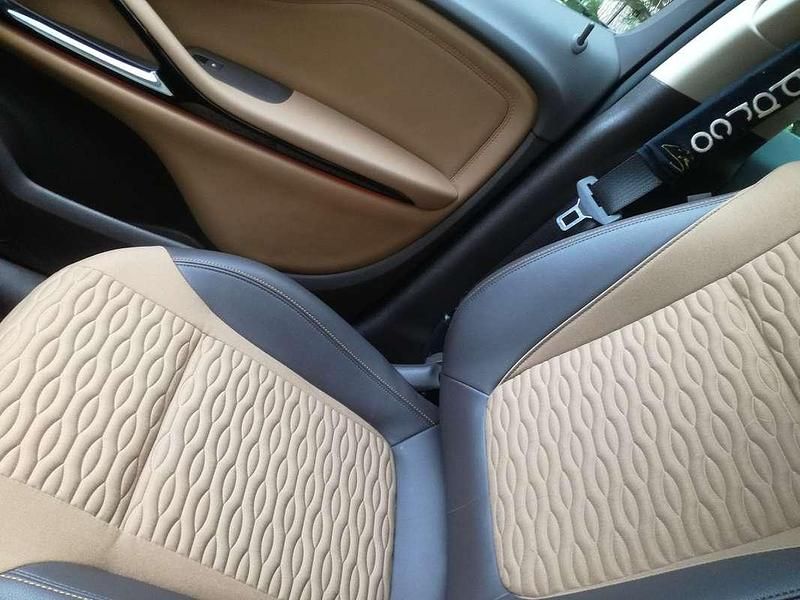 Usata Opel Zafira Tourer Cosmo 150 CV (110 kW) 2015 Grigio Monovolume