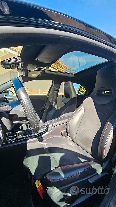 Usata Mercedes A180 AMG 136 CV (100 kW) 2019 Nero Berlina