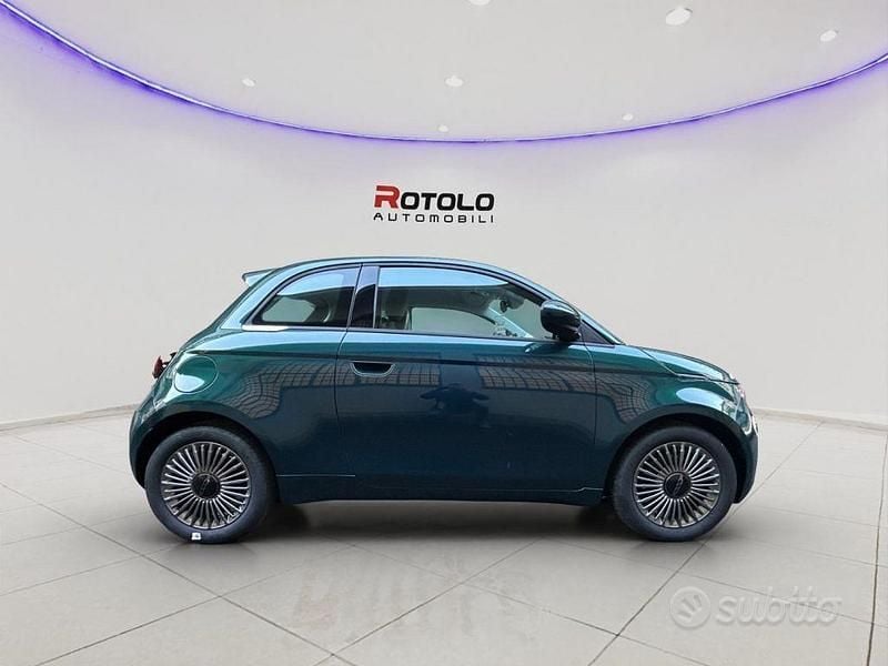 Nuova Fiat 500 65 CV (47 kW) 2025 Blu Berlina