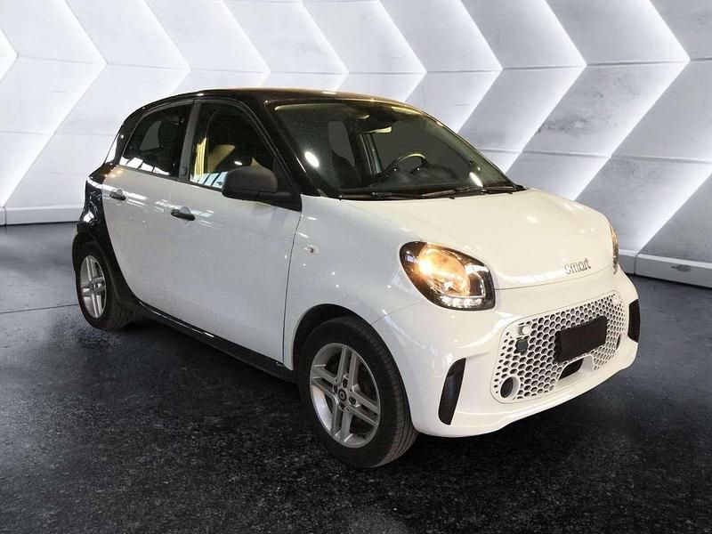 Usata Smart ForFour Electric Drive Pure 41 kW (56 CV) 2022 Bianco Berlina