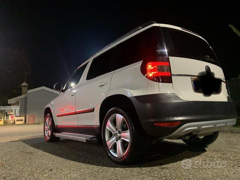 Usata Skoda Yeti 105 CV (77 kW) 2011 Bianco SUV