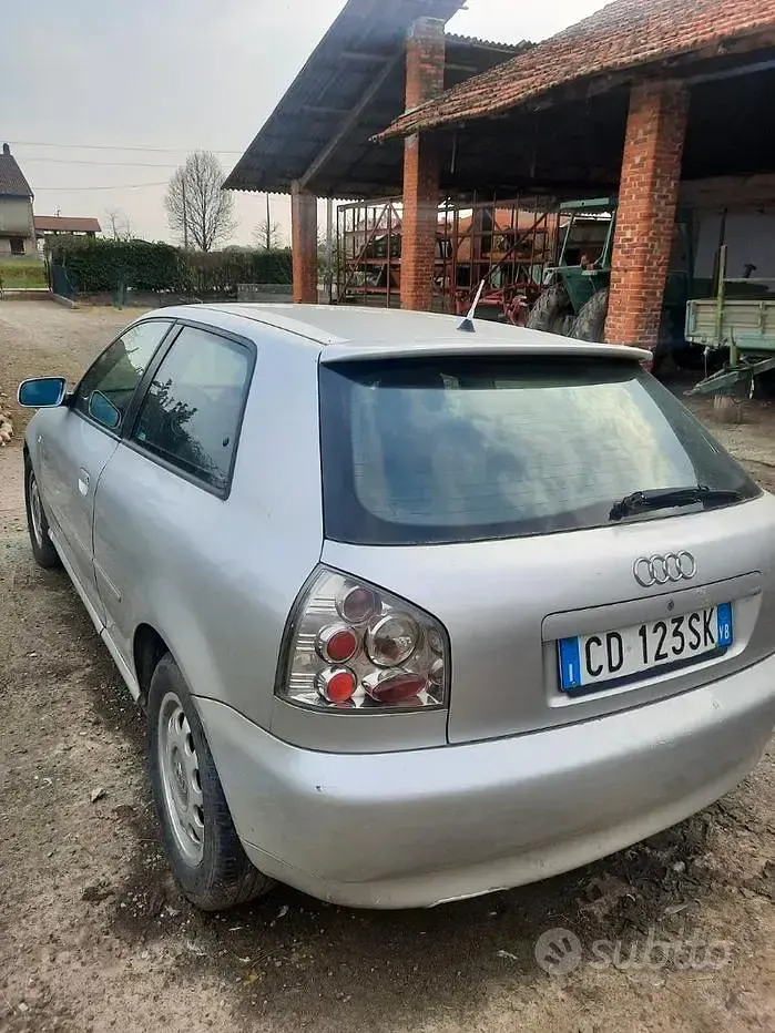 Usata Audi A3 102 CV (75 kW) 2002 Utilitaria