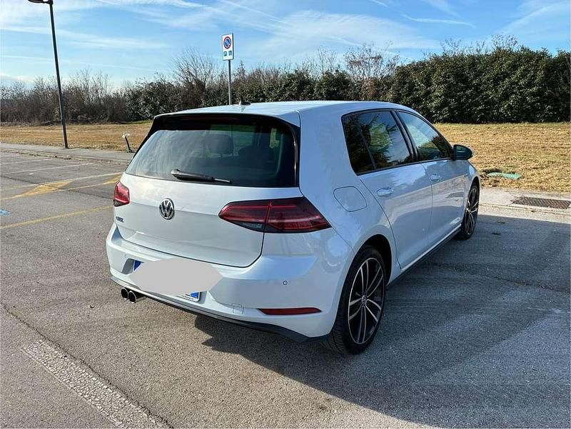 Usata VW Golf VII GTE 204 CV (150 kW) 2017 Bianco Berlina