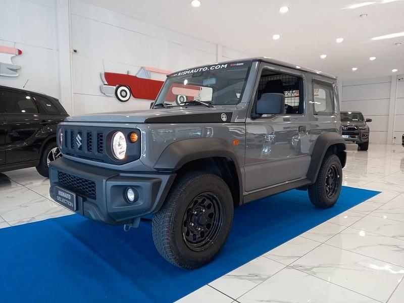 Grigio Usata 2022 Suzuki Jimny SUV | 24.900 € (Ottimo prezzo) - Immagine 1/4