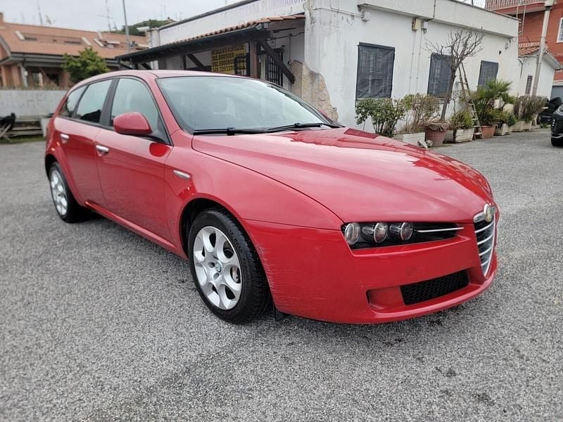 Occasion Alfa Romeo 159 Distinctive 140 ch (102 kW) 2011 Rouge Break