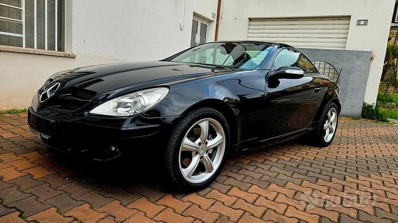 Usata Mercedes SLK280 231 CV (169 kW) 2006 Nero Cabrio