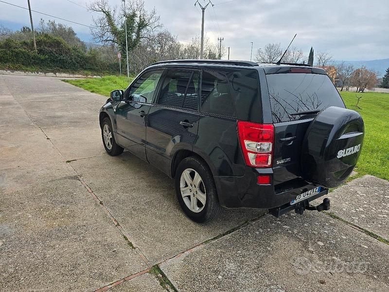 Usata Suzuki Vitara 95 CV (69 kW) 2006 SUV