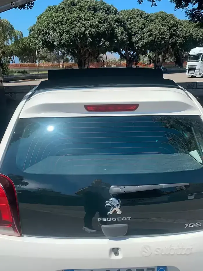 Usata Peugeot 108 69 CV (50 kW) 2017 Bianco Cabrio