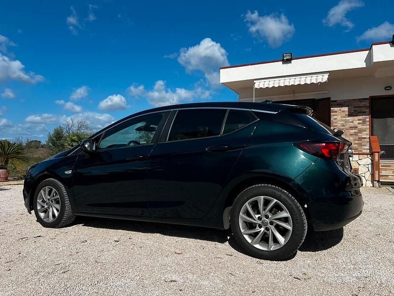 Usata Opel Astra 136 CV (100 kW) 2018 Verde Berlina