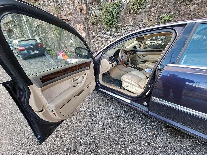 Usata Audi A8 326 CV (239 kW) 2006 Blu Berlina