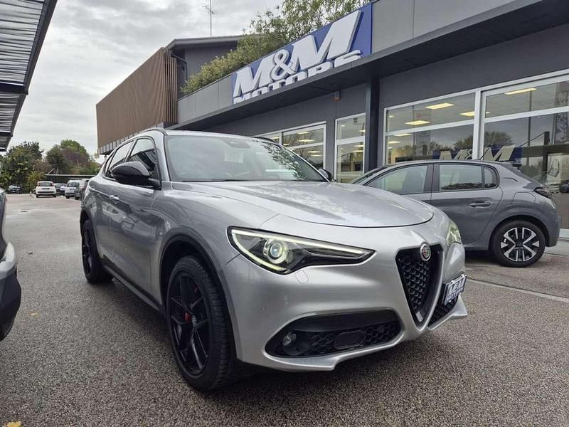 Usata Alfa Romeo Stelvio Executive 210 CV (154 kW) 2018 Grigio SUV